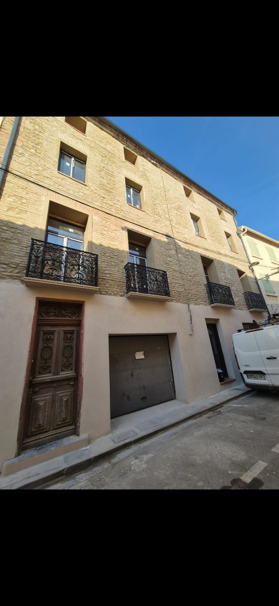 Préparation d’un pan de toiture en cours de rénovation